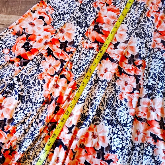 Perceptions New York Floral Dress - Picture 3 of 5